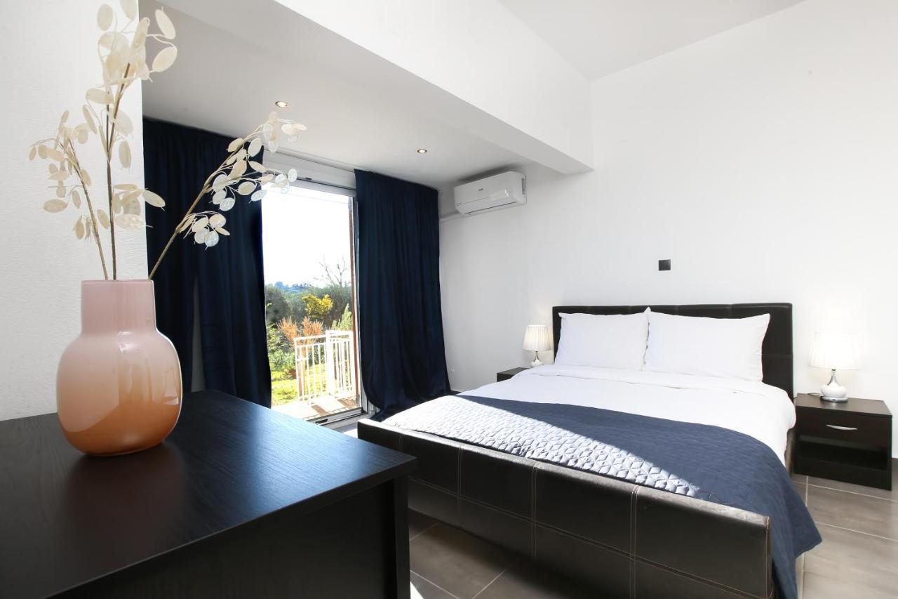 Luxury Apartments Christos Γουβιά Εξωτερικό φωτογραφία
