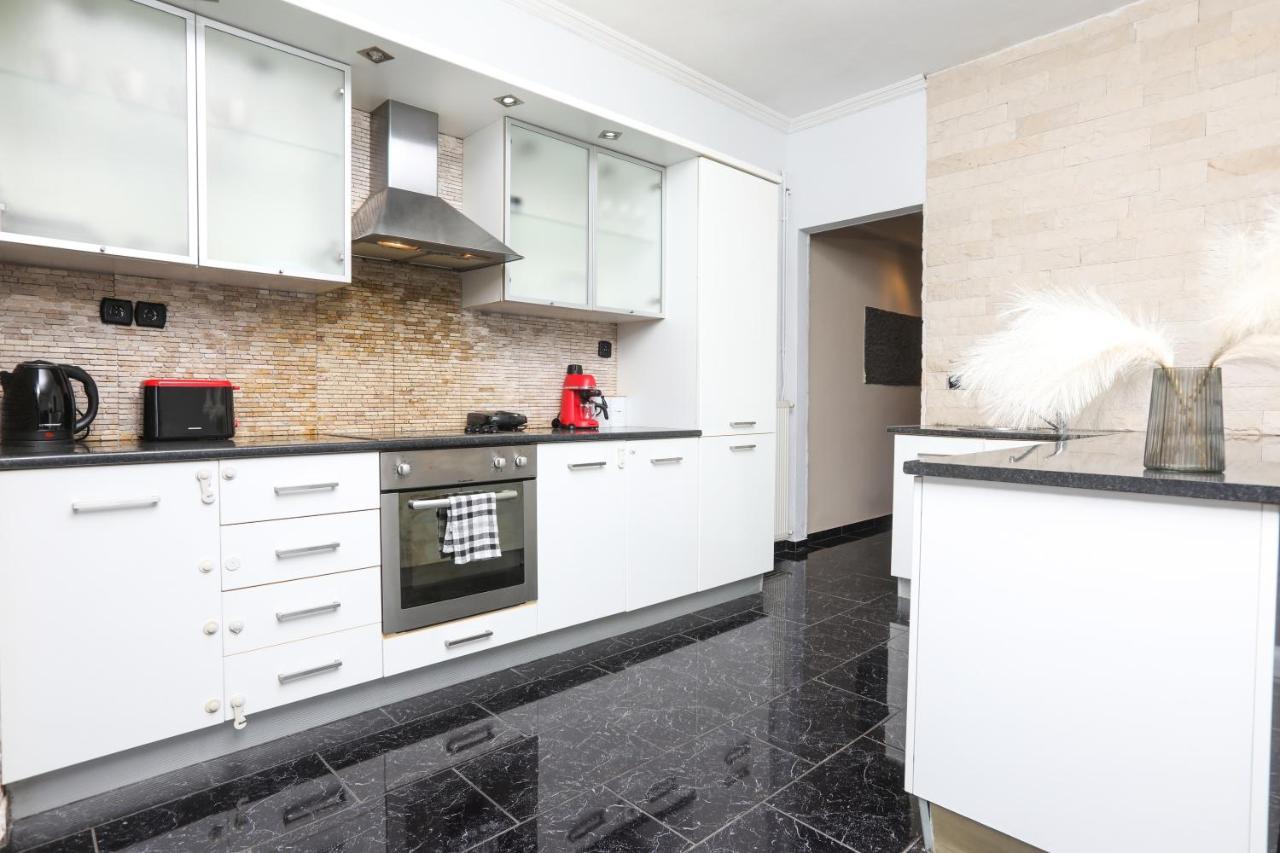 Luxury Apartments Christos Γουβιά Εξωτερικό φωτογραφία