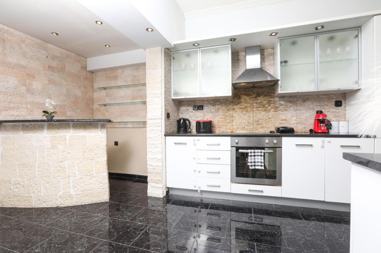 Luxury Apartments Christos Γουβιά Εξωτερικό φωτογραφία